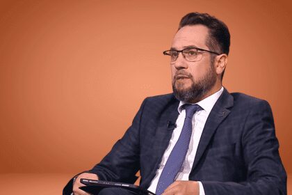 Speranta TV | Este Domnul Isus una dintre cele trei persoane ale Dumnezeirii?