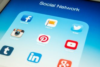 Speranta TV | Începe interdicția istorică a rețelelor sociale în Australia. Milioane de copii și adolescenți își pierd accesul la conturi