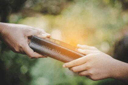 Speranta TV | Deschide Biblia: Evanghelia vesnica | pastor Alexandru Ciurea