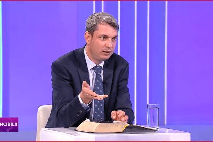 Speranta TV | Invincibilii: Biblia si pelerinajul