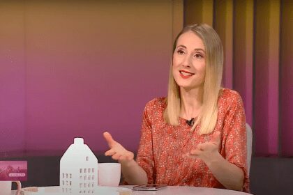 Speranta TV | Intre noi, mamele: Importanta stimei de sine in adolescenta