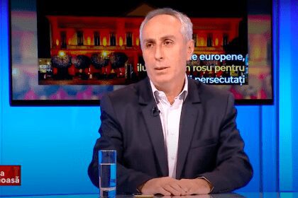 Speranta TV | Una dintre cele mai vechi biserici din Scotia a tinut ultima slujba / Bisericile europene, iluminate in rosu pentru crestinii persecutati / Papa Francisc a gazduit barbati transgender la pranzul de la Vatican