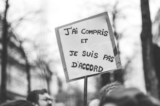 Speranta TV | Greva angajaţilor din Casele de Pensii, suspendată după întâlnirea de la Palatul Victoria cu premierul şi ministrul Muncii