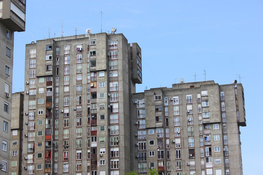 Speranta TV | România, țara locuințelor insalubre și supraaglomerate. Îngrijorător este faptul că autorităţile par complet depăşite de fenomen