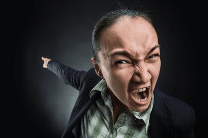 Speranta TV | Fara compromisuri: Cand oamenii toxici isi urla frustrarile