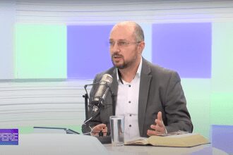 Speranta TV | Repere - Un crestin ar trebui sa sarbatoreasca Craciunul? - Invitat: Gabriel Isvan