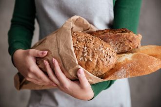 Speranta TV | Românii mănâncă mai puţină pâine. 75 la sută aleg calitatea, în locul prețului mai mic