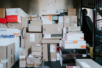 Speranta TV | Firmele de curierat au mărit prețul livrărilor și au suplimentat personalul