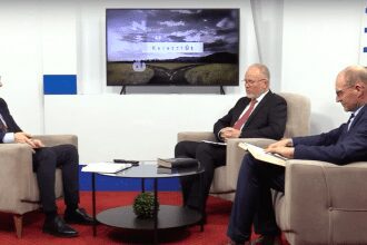 Speranta TV | RasCruce – Sa studiem impreuna: Domnul este Suveran – Invitati: Erszeny Tihamer, Szasz Cserei Geza