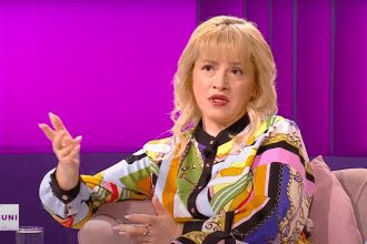 Speranta TV | Conexiuni - De ce ne place sa discutam despre altii? - Invitat: Delia Aldescu