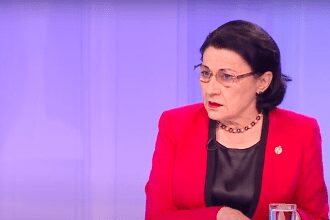 Speranta TV | In obiectiv - Rezultatele la testele PISA si semnificatia pentru Romania / Pregatirea suplimentara: nevoie sau obligatie? / Beneficiile simularilor nationale si judetene / Inteligenta artificiala in sistemul educational - Invitat: Ecaterina Andronescu - realizator: Alex Clodeanu