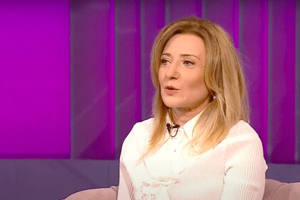 Speranta TV | Conexiuni - Cum arata criticul tau interior - Invitat: Alexandra Cichirdan