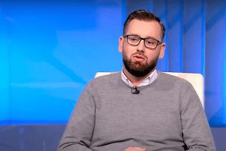 Speranta TV | Oameni si povesti - Provocarile vietii i-au apropiat de Dumnezeu (I) - Invitati: Cristina Gligor, Marius Gligor