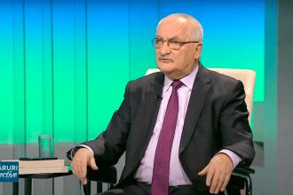 Speranta TV | Adevaruri și perspective - Strain si gol in propria religie - Invitat: Valeriu Petrescu