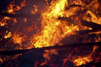 Speranta TV | Explozie la CET Vest din Capitală. Trei transformatoare electrice au luat foc