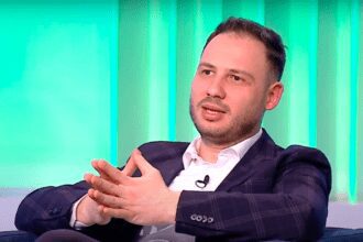 Speranta TV | Iconnect - Cereti si vi se va da! - Invitati: Cosmin Vararu, Elvis Vasilache, Iulia Vladoiu, Sara Ghinea