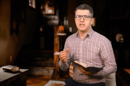 Speranta TV | Deschide Biblia - Un tanar ales