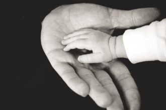 Speranta TV | DEVOȚIONAL: CE VEZI CÂND TE UIȚI ÎN JURUL TĂU?