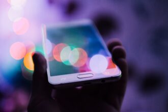 Speranta TV | A fost semnat contractul pentru implementarea Portalului Digital Unic. Investiţie de 96 de milioane de lei. Fiecare român va avea la un loc toate actele, în format digital