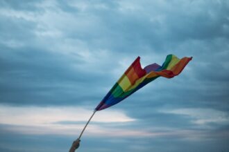 Speranta TV | Grecia a oficiat prima căsătorie între persoane de acelaşi sex