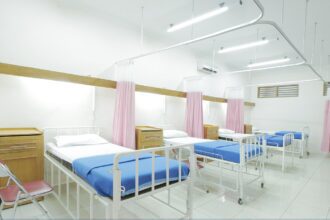 Speranta TV | Spitalul, casă pentru cei singuri sau fără locuințe. Statul trebuie să găsească soluții pentru ei, spune Avocatul Poporului