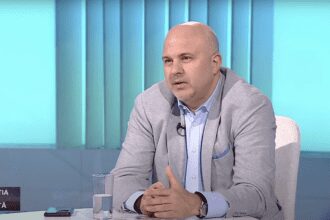Speranta TV | Lectia de viata - Tanara generatie si spiritul de implicare sociala (II) - Invitat: Emanuel Ungureanu
