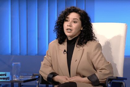 Speranta TV | Oameni si povești - Abandonată de mamă, a învins despresia alături de Dumnezeu (I) - Invitat: Georgiana Onea