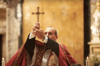 Speranta TV | Lumea religioasă azi - Eclipsa, o dovadă a lucrurilor nevăzute? / Un pahar și două mătănii pe zi / Franța: Urmărire în judecată a unui stareț care a spus că homosexualitatea e păcat - Invitați: Valeriu Petrescu, Janina Mihalache, Benone Lupu