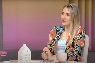 Speranta TV | Între noi, mamele - Performanțele școlare – de la presiune la reușită - Invitați: Raluca Mateescu, Cristina Moisan