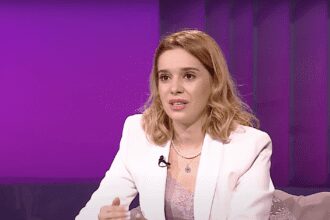 Speranta TV | Conexiuni - Autovătămarea: o luptă invizibilă cu consecințe grave - Invitat: Cecilia Moței