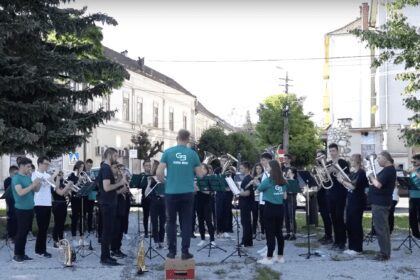 Speranta TV | RăsCruce - Concert de suflători în aer liber