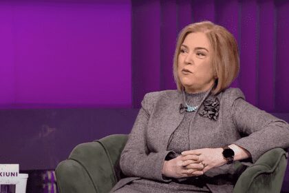 Speranta TV | Conexiuni - Nevoia de siguranță în fața incertitudinii - Invitat: Oana Miruna Stîngă