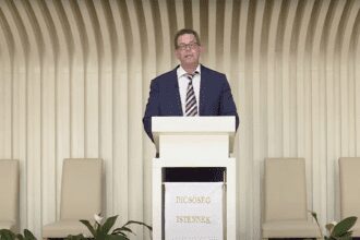 Speranta TV | RăsCruce - Întâmplare despre haina pierdută - Csizmadia Robert