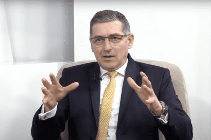 Speranta TV | RăsCruce - Sa studiem impreuna: Lumina din Sanctuar - Invitați: Mezei Áron, Verebi Lászlo