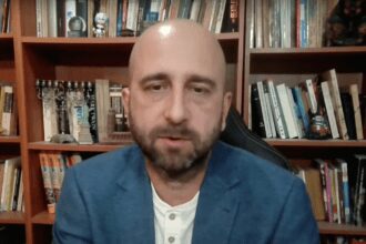 Speranta TV | Lumea religioasă azi - UK: Tribunalul va evalua concedierea unui lector de teologie din cauza unui tweet despre homosexualitate / Biserica și abordarea dependenței de pornografie / Perspective în lumea religioasă - Invitați: Valeriu Petrescu, Cristian Dobra