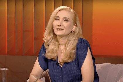 Speranta TV | Portative & portrete - Note și armonii: drumul artistic al unui violoncelist și dirijor - Invitat: Larisa Erica Dămoc