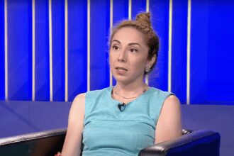 Speranta TV | Plus X - Cum să faci o reinventare profesională de succes (I) - Invitat: Raluca Culda