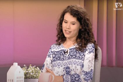 Speranta TV | Între noi, mamele - În vacanță... cu copii sau doar în cuplu? - Invitați: Cristina Ișvan, Mioara Mihai