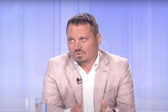 Speranta TV | În obiectiv - Valea Oltului închisă – primul episod al unui serial lung? / Cum putem să construim drumuri cu deranj cât mai mic? / Autostrada A0 Sud – mai este decembrie 2024 un termen realist? / Ce inaugurări pe A7 sunt realiste în 2024? / Joe Biden se retrage din cursa pentru Casa Albă / Vor merge democrații în alegeri alături de Kamala Harris? - Invitați: Irinel Ionel Scrioșteanu, Ionuț Ciurea, Alexandru Lăzescu - Realizator: Alexandru Natsis