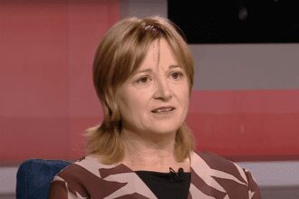 Speranta TV | Jurnal de credință - Pe noi suferința ne-a unit (II) / Angelica mai are nevoie de 2.460 euro pentru proteza de picior - Invitați: Angela & Valentin Pascariu