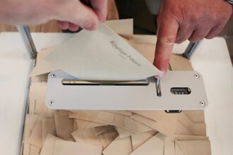 Speranta TV | Calcule pentru noile date ale alegerilor. Variantele propuse de liderii politici exclud o eventuală comasare