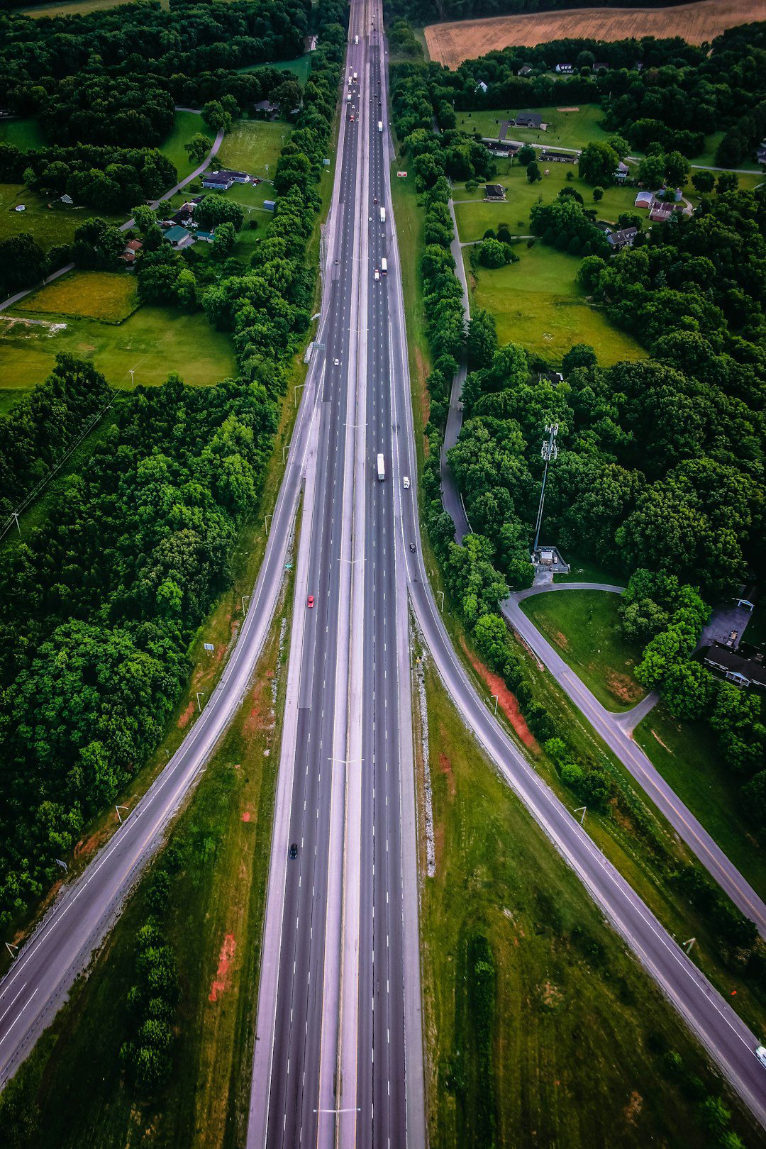 Speranta TV | Miercuri se deschide circulaţia pe încă 10 km din Autostrada A0 Sud, care leagă orașul Popești Leordeni de Autostrada Soarelui