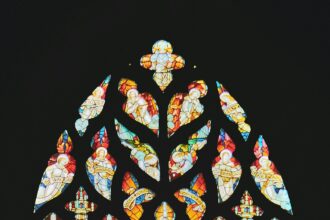 Speranta TV | DEVOȚIONAL: A FI SFÂNT E O ONOARE