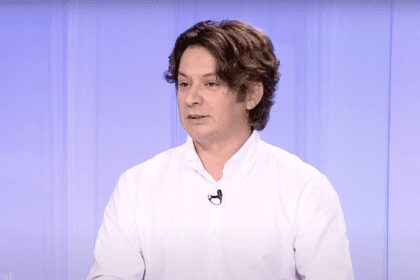 Speranta TV | În obiectiv - Se schimbă ceva după dezbaterea Trump vs. Harris? / ABC News acuzat de partizanat cu Kamala Harris / 2 octombrie – dezbatere Jd Vance vs. Tim Walz / Ce este programul „Casa verde”? / Care sunt avantajele panourilor fotovoltaice? / Ce aduce programul „Casa verde 2024”? / Cum putem beneficia de programul „Casa verde 2024”? - Invitați: Ioan Bogdan Lefter, Albert Soare - Realizator: Alexandru Natsis