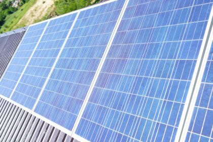 Speranta TV | Programul panourilor fotovoltaice, amânat pentru decembrie