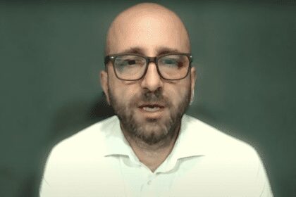 Speranta TV | Lumea religioasă azi - Un renumit psihiatru confirmă că posesia demonică este reală / UK: Ateii îi depășesc acum pe cei care cred în Dumnezeu, arată un studiu / Perspective în Lumea religioasă	- Invitați: Cristian Dobra, Janina Mihalache