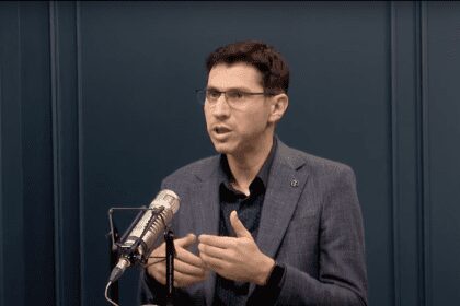 Speranta TV | Repere - După ce criterii ne judecă Dumnezeu? - Invitat: Ciprian Drăguț