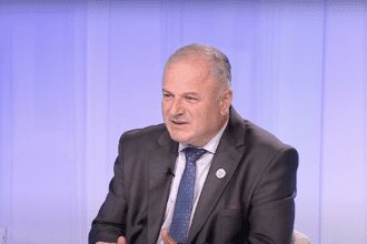 Speranta TV | În obiectiv - Israel în așteptarea răspunsului anti-Iran / Ce așteptări au israelienii de la premierul Netanyahu? / Culisele relației Biden-Netanyahu / Occidentul împărțit pe tema susținerii Israelului / Cum ar trebui să arate reacția IDF la atacul din 1 octombrie? / Ordin ANPC ignorat la rafturi / „Shrinkflation” – ocolit prin scăderea calității? - Invitați: Beniamin Rozen, Hari Bucur-Marcu, Costel Stanciu - Realizator: Alexandru Natsis