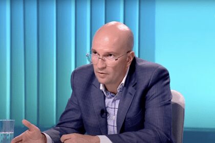 Speranta TV | Lecția de viață - Drumul pentru a fi un medic de succes (1) - Invitat: Prof. univ. dr. Bogdan Geavlete