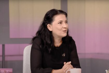Speranta TV | Între noi, mamele - Conectarea cu adolescenții - provocări și soluții - Invitați: Cristina Ișvan, Cristina Moisan